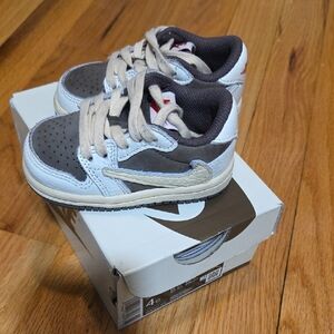Travis Scott Nike Kids Sneakers - Gray and Cream